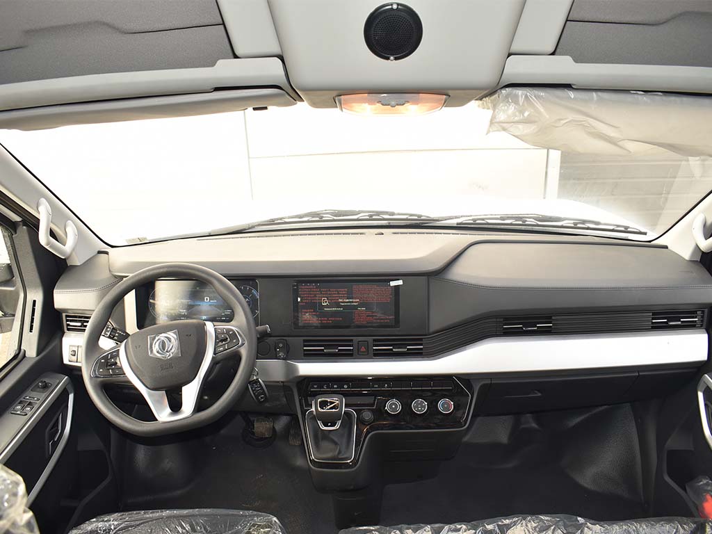 Грузопассажирский автобус Dongfeng K33